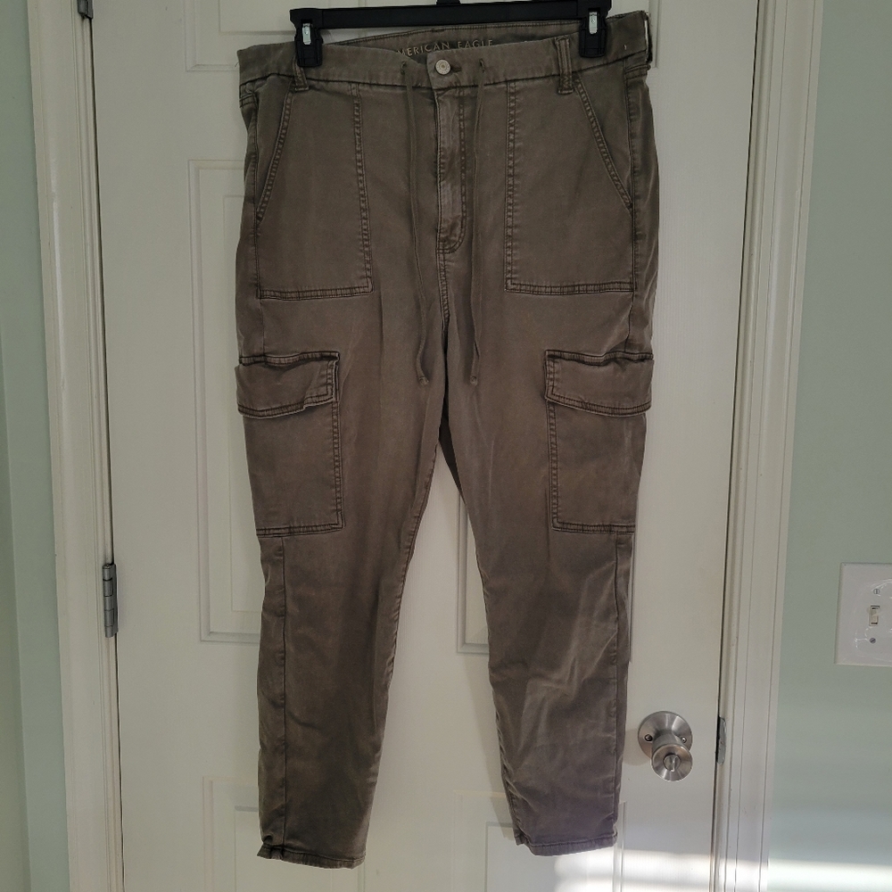American Eagle Outfitters Green Curvy Super High Rise Jegging